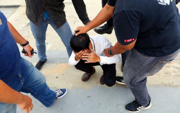 FOTO: Ilustrasi pengeroyokan. Foto: Ricardo/JPNN.com