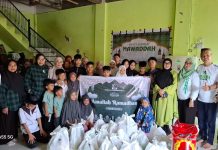 KAHMI Makassar Salurkan Sembako ke Panti Asuhan dan Kampung Binaan Antang FOTO: Panti Asuhan Mawaddah di Jalan Muh. Tahir serta masyarakat kurang mampu di Kampung Baru Antang, yang selama ini menjadi kampung binaan MD KAHMI Makassar.