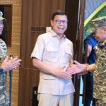 Taruna Ikrar: BPOM sinergi bersama TNI Jaga Obat dan Makanan Aman, Bermutu serta Terjangkau Jelang Idulfitri 1447 H FOTO: Paling Tengah Kepala Badan Pengawas Obat dan Makanan (BPOM) RI, Prof. Dr. Taruna Ikrar dan dua Jenderal TNI.