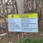 LKPP Terbitkan Aturan, Larangan “Pinjam Bendera” Pada Proyek Pemerintah FOTO: Papan Informasi proyek pembangunan pendopo di Desa Brangkal, Kecamatan Sooko, Kabupaten Mojokerto, Jawa Timur.