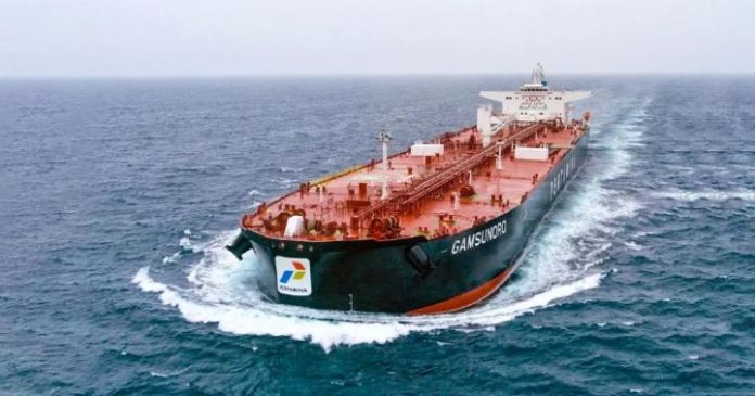 FOTO: Supertanker Gamsunoro. (Dok PIS)