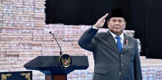 Pemerintah Dinilai sedang Membalik Arah Desentralisasi Fiskal yang Menjadi Fondasi Otonomi Daerah FOTO: Presiden Prabowo Subianto menyaksikan secara langsung penyerahan hasil sitaan uang negara sebesar Rp11,4 triliun oleh Kejaksaan Agung kepada negara, yang berasal dari denda administratif sektor kehutanan, PNBP tindak pidana korupsi, serta setoran pajak, di Kejaksaan Agung, pada Jumat (10/4/2026). (Dok Seskab)