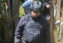 Anggota DPR RI Tinjau Lokasi Insiden Tewasnya Seorang Anak Akibat Luka Tembak di Distrik Sinak FOTO: Yan Permenas Mandenas saat meninjau lokasi tewasnya seorang anak akibat luka tembak di Kampung Jigiunggi, Distrik Sinak, Kabupaten Intan Jaya Papua Tengah. (Dokumen dari akun media sosial milik Yan Permenas Mandenas)