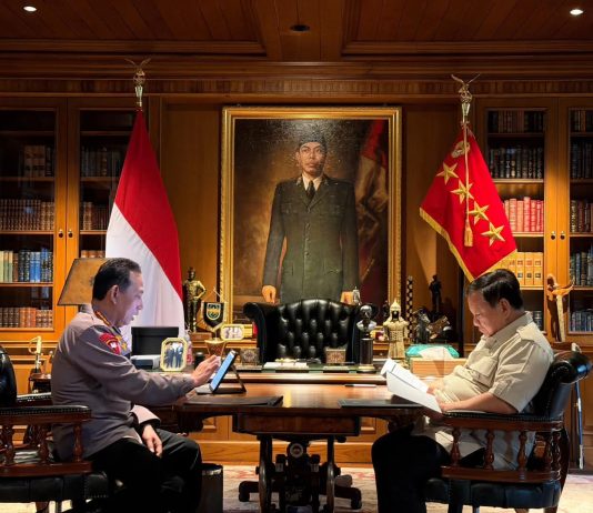 Kapolri Temui Presiden di Hambalang, Ada Apa? FOTO: Presiden Prabowo Subianto memanggil Kapolri Jenderal Polisi Listyo Sigit Prabowo di kediaman Hambalang, Jumat, 24 April 2026. (Dok. Seskab)