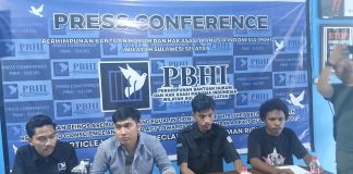 PBHI Sulsel Kecam Teror dan Intimidasi Terhadap Aktivis GRD FOTO: Perhimpunan Bantuan Hukum dan Hak Asasi Manusia Indonesia (PBHI) Sulawesi Selatan saat menggelar keterangan pers di Makassar. Kamis, (16/4)