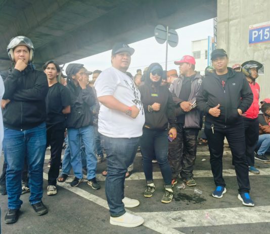 Bela JK, Laskar Garuda Indonesia Bersatu Bakal Laporkan Akun YouTuber Nusantara FOTO: Mukram (Kemeja Putih), Ketua Laskar Garuda Indonesia.