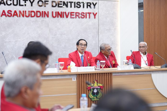 FOTO: Rektor Unhas, Prof. Dr. Ir. Jamaluddin Jompa, M.Sc, dalam Konferensi Pers Pelaksanaan UTBK SNBT 2026 yang berlangsung di Ruang Senat FKG, Universitas Hasanuddin, Kampus Tamalanrea, Selasa (21/4).