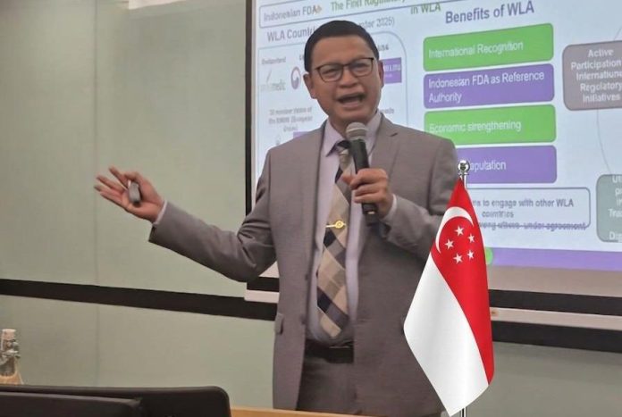 FOTO: Kepala Badan Pengawas Obat dan Makanan Republik Indonesia (BPOM RI), Prof. Dr. Taruna Ikrar, M.Biomed., Ph.D., mendapat sambutan meriah saat memenuhi undangan National University of Singapore (NUS) untuk membawakan kuliah pakar di salah satu kampus terbaik dunia.