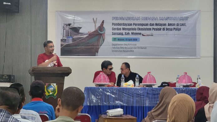 FOTO: Departemen Ilmu Kelautan Universitas Hasanuddin menggelar kegiatan pengabdian kepada masyarakat di Desa Palipi Soreang Kabupaten Majene, Sabtu (25/4). 