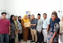 Kuasa Hukum Tiga Tersangka Ajukan Permohonan RDP ke DPRD Palas, Untuk Mengundang PT. BARAPALA FOTO: Direktur Advokat Bintang Keadilan, Mardan Hanafi Hasibuan, bersama kawan kawan melakukan pendampingan terhadap masyarakat keluarga tiga orang klien mereka sebagai tersangka dalam kasus pencurian tandan buah segar (TBS) oleh Polres Padang Lawas yang dilaporkan PT Barumun Raya Padang Langkat (Pt Barapala). Laporan tersebut tercatat dengan nomor LP/B/84/III/2026/SPKT/Polres Padang Lawas/Polda Sumatera Utara.