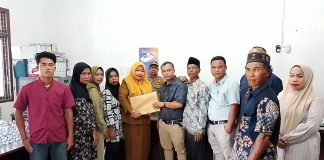 Kuasa Hukum Tiga Tersangka Ajukan Permohonan RDP ke DPRD Palas, Untuk Mengundang PT. BARAPALA FOTO: Direktur Advokat Bintang Keadilan, Mardan Hanafi Hasibuan, bersama kawan kawan melakukan pendampingan terhadap masyarakat keluarga tiga orang klien mereka sebagai tersangka dalam kasus pencurian tandan buah segar (TBS) oleh Polres Padang Lawas yang dilaporkan PT Barumun Raya Padang Langkat (Pt Barapala). Laporan tersebut tercatat dengan nomor LP/B/84/III/2026/SPKT/Polres Padang Lawas/Polda Sumatera Utara.