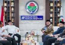 LDII Temui Menteri Desa PDT, Ajukan 8 Desa Binaan Tematik untuk Percepatan Pembangunan Desa FOTO: Ketua Umum DPP LDII, Dody Taufiq Wijaya dalam pertemuan dengan Menteri Desa Pembangunan Daerah Tertinggal, dan Transmigrasi (Mendes PDT), Yandri Susanto pada Senin, (27/4/2026).