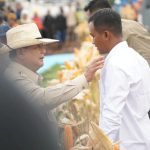Presiden Prabowo Pimpin Langsung Panen Raya Jagung Serentak di Tuban FOTO: Presiden Prabowo Subianto memimpin langsung Panen Raya Jagung Serentak Kuartal II Tahun 2026 di Kabupaten Tuban, Jawa Timur, Sabtu, 16 Mei 2026. (Sumber: BPMI Setpres)