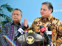 Per 1 Juni 2026: Ekspor Batu Bara dan Kelapa Sawit Lewat Pintu PT DSI FOTO: Menteri Koordinator (Menko) Bidang Perekonomian, Airlangga Hartarto saat memberikan keterangan pers pada kesempatan lainnya. (Dok Seskab)