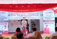 Unhas Buka SPPG, Kampus di Indonesia Ramai-ramai Menolak FOTO: Prof. Dr. Ir. Jamaluddin Jompa, M.Sc. (Prof JJ) adalah Rektor Universitas Hasanuddin (Unhas) saat peresmian SPPG) di dalam lingkungan kampus. (Dok Unhas)