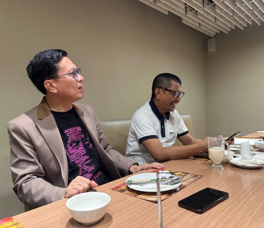 IAS dapat Suntikan Kekuatan, BARAK 145 Siap Kawal di Musda Golkar Sulsel FOTO: Paling kiri Andi Aswan dan Ketua Umum BARAK 145, Illank Radjab. (Istimewa)