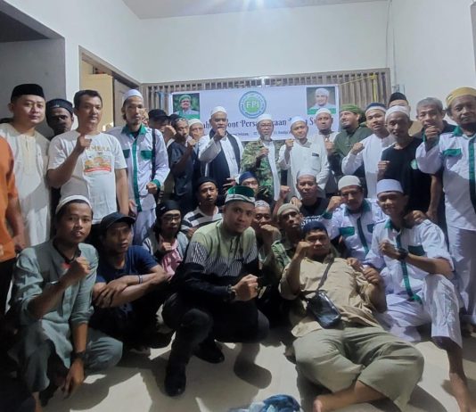 Silaturahmi Persaudaraan Islam, Konsilidasi Kebangkitan Amar Maruf Nahi Mungkar di Sulsel FOTO: Silahturahmi Front Persaudaraan Islam (FPI) Sulawesi Selatan di kediaman Habib Muhsin di Kecamatan Panakukang, Kota Makassar, Selasa malam (5/5/2026).