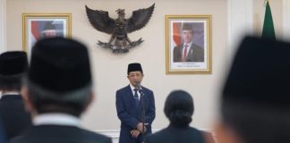 Menag Lantik Lukman Arake di IAIN Bone dan Darmawati di IAIN Parepare FOTO: Menteri Agama RI, Nasaruddin Umar, resmi melantik tujuh pimpinan Perguruan Tinggi Keagamaan Negeri (PTKN). Pelantikan berlangsung di Kantor Kementerian Agama, Lapangan Banteng, Jakarta, Senin (11/5/2026). (Dok Kemenag)