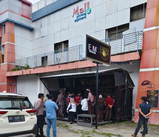 Polemik Constatering Mall Pinrang Memanas, Kuasa Hukum Soroti Dugaan Cacat Prosedur FOTO: Pihak Pengadilan Negeri Pinrang melaksanakan kegiatan constatering atau pencocokan objek sengketa Mall Pinrang Sejahtera pada 6 Mei 2026 lalu. (Istimewa)