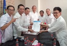 Dikawal Para Pendukung, Suwardi Thahir Resmi Kembalikan Formulir Calon Ketua PWI Sulsel FOTO: Suwardi Thahir resmi mendaftar sebagai kontestan pada pemilihan Ketua PWI Sulsel masa bakti 2026-2031.