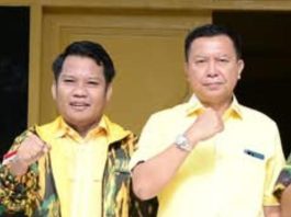 AMPG Selayar Dorong Basli Ali Calon Ketua DPD Golkar Sulsel FOTO: Ketua AMPG Kabupaten Kepulauan Selayar, Devi Zulkifli dan H. Muh Basli Ali. (Istimewa)