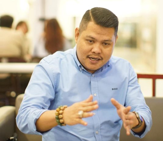 Logis 08: Di Balik Kalimat Soal Dolar, Prabowo Menunjukkan Keberpihakan, Paham Ekonomi Rakyat Ket Foto: Ketua Umum Logis 08 Anshar Ilo (Ist)**