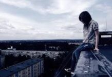 Mahasiswi Bunuh Diri, Isu Kesehatan Mental Kalangan Gen Z, Ishaq: Unhas Segera Ambil Langkah Mitigatif FOTO: Ilustrasi bunuh diri dari atas gedung. (Istimewa)