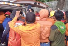 Hilang di Kanal Pampang, Omah Akhirnya Ditemukan Tim SAR Gabungan Kota Makassar FOTO: Jasad Omah (25), seorang petugas kebersihan. Ia ditemukan sekitar pukul 14.45 WITA setelah tim SAR gabungan melakukan pencarian sejak Selasa (19/5/2026) malam. (Istimewa)