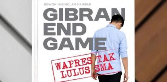 FOTO: Buku karya Pakar Digital Forensik Rismon Sianipar berjudul 'Gibran End Game, Wapres Tak Lulus SMA'. (Foto: Istimewa)