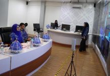 Husniah Talenrang Pilih Bicara di Hadapan Mendagri, Dinilai Langkah Konstitusional dan Bermartabat FOTO: Bupati Husniah Talenrang yang secara terbuka memaparkan dinamika politik yang terjadi di Kabupaten Gowa dalam forum rembuk Otonomi Daerah bersama Kementerian Dalam Negeri Republik Indonesia. (Istimewa)