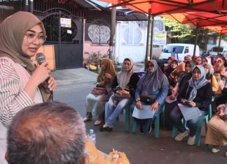Budi Hastuti Ke Dapil, Warga Minta Pendataan Ulang Penerima Bansos dan Armada Sampah FOTO: Anggota DPRD Kota Makassar, Budi Hastuti kembali menyapa warga dalam reses ketiga masa persidangan ketiga tahun sidang 2025/2026. (Istimewa)