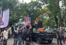 Apoteker, Mahasiswa dan Pemuda Geruduk BPOM Sulsel: Tolak PERKBPOM No. 5 Tahun 2026 FOTO: Apoteker, Mahasiswa dan Pemuda Geruduk BPOM Sulsel: Tolak PERKBPOM No. 5 Tahun 2026. Kamis (21/5/2026).
