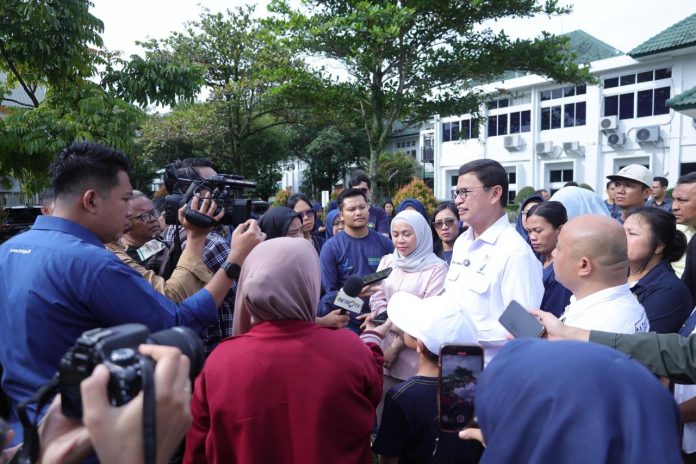FOTO: Kepala Badan Pengawas Obat dan Makanan Republik Indonesia (BPOM RI), Taruna Ikrar, saat memberikan keterangan pers. (Dok.BPOM Pusat) FOTO: Kepala Badan Pengawas Obat dan Makanan Republik Indonesia (BPOM RI), Taruna Ikrar, saat memberikan keterangan pers. (Dok.BPOM Pusat)