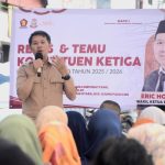 Korban Begal Tidak Diakomodir BPJS Kesehatan, Eric Horas: Harus ada Solusi dari Dinas Kesehatan Makassar FOTO: Wakil Ketua DPRD Makassar, Eric Horas saat melaksanakan reses ketiga masa persidangan ketiga tahun sidang 2025/2026 di Jalan Gunung Lompobattang, RT 3 RW 2, Kelurahan Pisang Utara, Kecamatan Ujung Pandang, Jumat (22/5/2026).