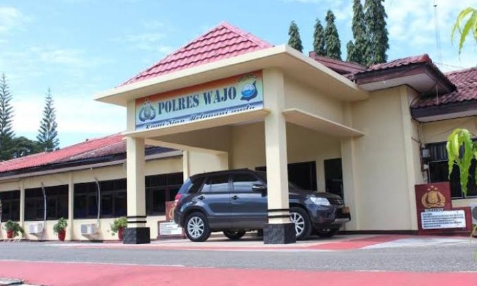 FOTO: Mapolres Wajo, Jalan Irian, Kelurahan Lapongkoda, Kecamatan Tempe, Kota Sengkang, Kabupaten Wajo, Sulawesi Selatan. (Dok via Facebook) FOTO: Mapolres Wajo, Jalan Irian, Kelurahan Lapongkoda, Kecamatan Tempe, Kota Sengkang, Kabupaten Wajo, Sulawesi Selatan. (Dok via Facebook)
