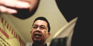 DPC Gerindra Makassar Salurkan Daging Hewan Kurban, Kasrudi: Diserahkan ke Penerima Manfaat FOTO: Sekretaris Gerindra Makassar, Kasrudi, Saat memberikan keterangan pers. (Ist)
