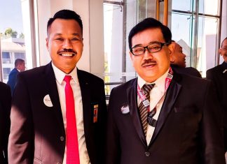 Pernyataan Resmi Hasri Jack, Juru Bicara Tim Advokat BAZNAS Enrekang FOTO: Paling kiri Hasri Jack, Juru Bicara Tim Advokat BAZNAS Enrekang.