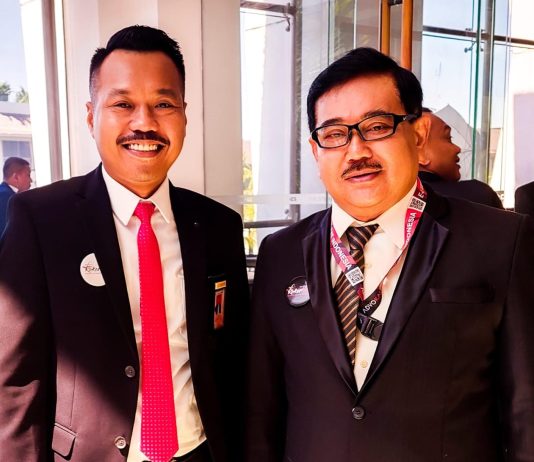 Pernyataan Resmi Hasri Jack, Juru Bicara Tim Advokat BAZNAS Enrekang FOTO: Paling kiri Hasri Jack, Juru Bicara Tim Advokat BAZNAS Enrekang.
