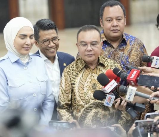 Alumni ISMAHI: Dasco Tunjukkan Keberanian Politik Menjaga Stabilitas Ekonomi Nasional FOTO: Wakil Ketua DPR RI Sufmi Dasco Ahmad saat memberikan keterangan Pers. (Dok via Facebook)