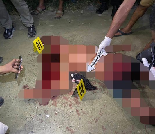 Polresta Lakukan Olah TKP Kasus Penganiayaan yang Mengakibatkan Korban Meninggal Dunia di Entrop FOTO: Polresta Jayapura Kota melalui Polsek Jayapura Selatan dan Satuan Reserse Kriminal bergerak cepat menindaklanjuti laporan masyarakat terkait dugaan tindak pidana penganiayaan yang mengakibatkan korban meninggal dunia di sebuah rumah kos yang berlokasi di Kompleks SMU 4, Jalan Beringin, Kelurahan Entrop, Distrik Jayapura Selatan, Selasa (9/6) sore. (Dok. Polresta Jayapura)