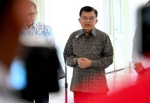 Energi Hijau Jadi Fokus Pertemuan Presiden Prabowo dengan Jusuf Kalla FOTO: Wakil Presiden ke-10 dan ke-12 Republik Indonesia Jusuf Kalla didampingi Solihin Jusuf Kalla, di Istana Merdeka, Jakarta, Kamis (11/06/2026). (Sumber: BPMI Setpres)