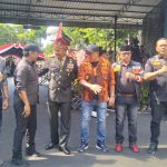 Ormas Sulsel Kompak Apresiasi Kepemimpinan Pangdam Hasanuddin Mayjen TNI Bangun Nawoko FOTO: Lembaga Study Hukum dan Advokasi Rakyat (LASKAR) Sulawesi Selatan, Kiwal Garuda Hitam, Laskar Merah Putih Sulawesi Selatan, Makassar Cinta Damai, Pemuda Pancasila, PACE Community, serta sejumlah kelompok aktivis menghadiri peringatan Hari Ulang Tahun (HUT) ke-69 Kodam XIV/Hasanuddin yang digelar di Markas Komando Daerah Militer (Makodam) XIV/Hasanuddin, Jalan Urip Sumoharjo, Makassar, Senin (1/6/2026).