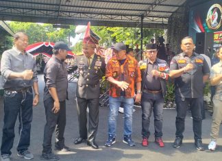 Ormas Sulsel Kompak Apresiasi Kepemimpinan Pangdam Hasanuddin Mayjen TNI Bangun Nawoko FOTO: Lembaga Study Hukum dan Advokasi Rakyat (LASKAR) Sulawesi Selatan, Kiwal Garuda Hitam, Laskar Merah Putih Sulawesi Selatan, Makassar Cinta Damai, Pemuda Pancasila, PACE Community, serta sejumlah kelompok aktivis menghadiri peringatan Hari Ulang Tahun (HUT) ke-69 Kodam XIV/Hasanuddin yang digelar di Markas Komando Daerah Militer (Makodam) XIV/Hasanuddin, Jalan Urip Sumoharjo, Makassar, Senin (1/6/2026).