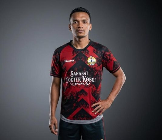 Ferdinand “The Dragon” Sinaga Perkuat Dokter Koboi FC di Wali Kota Makassar Cup 2026 FOTO: Ferdinand Sinaga