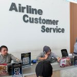 Tujuan Tiket ke Lombok, Lion Air Tiba tiba Via Surabaya, Ketua KAI Makassar akan Lakukan Upaya Hukum di PN FOTO: Airline costumer service di bandara internasional Hasanuddin. (Sumber foto Aldin Bulen, Ketua KAI Makassar)