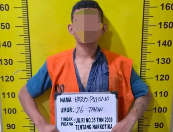FOTO: Seorang pria berinisial HPS (26) berhasil diamankan karena diduga terlibat dalam tindak pidana penyalahgunaan dan peredaran narkotika jenis sabu. (Ist) FOTO: Seorang pria berinisial HPS (26) berhasil diamankan karena diduga terlibat dalam tindak pidana penyalahgunaan dan peredaran narkotika jenis sabu. (Ist)