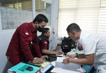 Penyidik Kejati Sulsel “Obok obok” Kantor Dinas Pendidikan Sulsel FOTO: Penyidik melakukan pemeriksaan berlangsung di ruang Bidang SMA Disdik Sulsel.