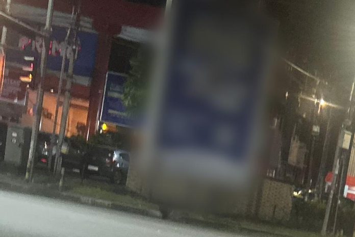 FOTO: Salah satu papan reklame di bilangan Jl. Ratulangi Makassar.