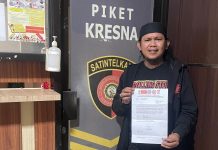 Wapres Kunjungi TSM, Sejumlah Ormas di Makassar Bakal Gelar Aksi Unjuk Rasa, ini Penyebabnya FOTO: Salah satu perwakilan Ormas saat menyampaikan surat penyampaian surat penyampaian aksi unjuk rasa pada Sabtu 11 Juli 2026 di Mapolrestabes Makassar. (Ist)