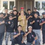 Laskar Garuda Indonesia Bersatu Apresiasi Langkah Tegas Bupati Gowa di Sidang Pansus Hak Angket FOTO: Ketua Umum Laskar Garuda Indonesia Bersatu, Muh. Mukram bersama pengurus saat mendampingi Bupati Gowa.